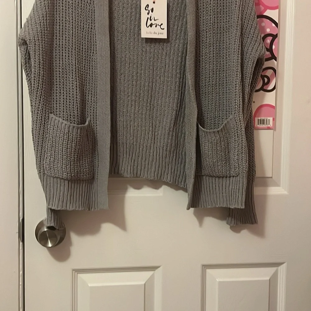 Sweater - Picture 4 of 4